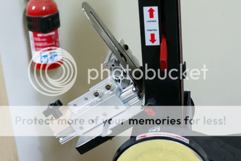 Belt sander sharpening jig! Woodworking Talk